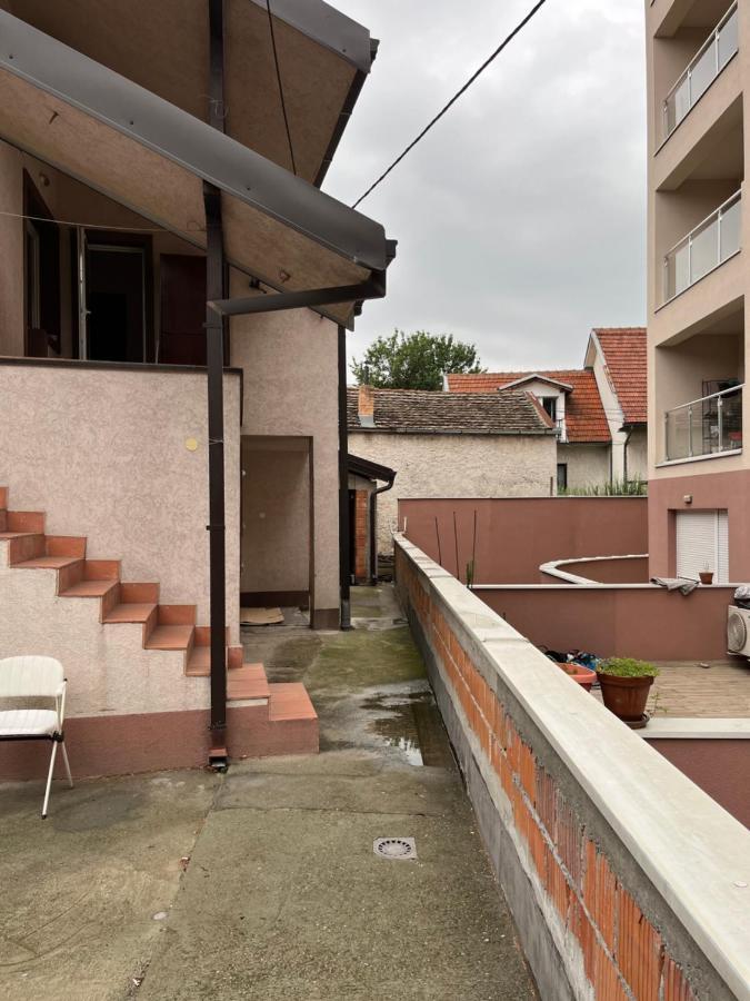 中华楼 - Belgrade Exterior photo